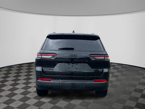 Certified 2023 Jeep Grand Cherokee L Laredo AWD/4WD image 4