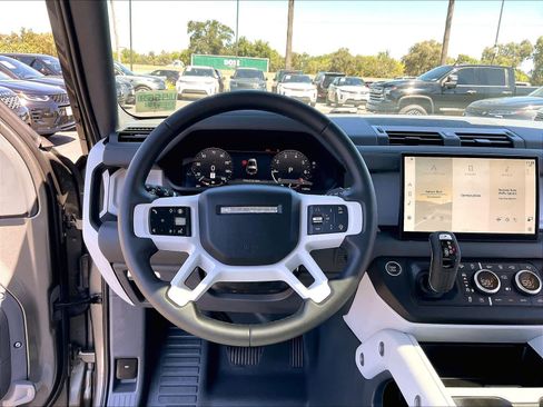 Used 2025 Land Rover Defender 90 S AWD/4WD image 8