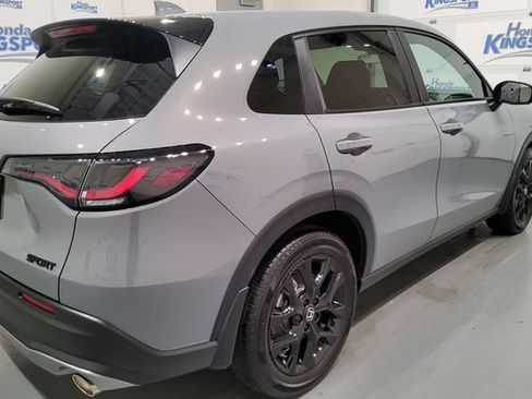 Used 2025 Honda HR-V Sport image 3