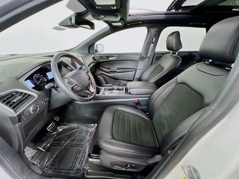 Used 2022 Ford Edge ST-Line w/ Class II Trailer Tow Package image 19