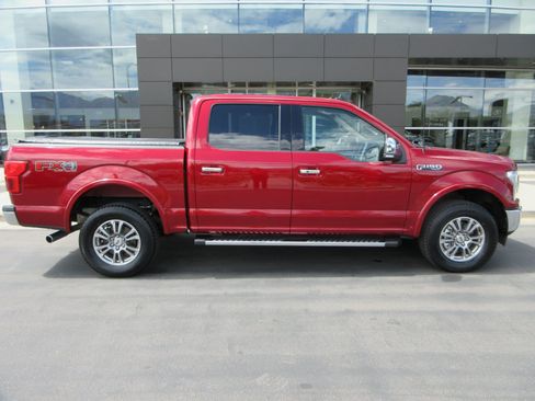 Used 2019 Ford F150 Lariat w/ Equipment Group 502A Luxury AWD/4WD image 12