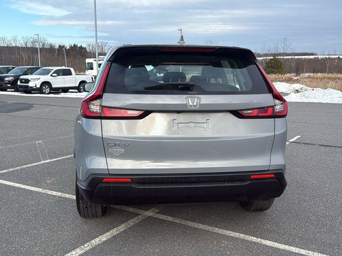 Used 2023 Honda CR-V LX image 9