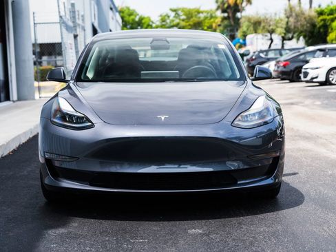 Used 2023 Tesla Model 3 Standard Range RWD image 2