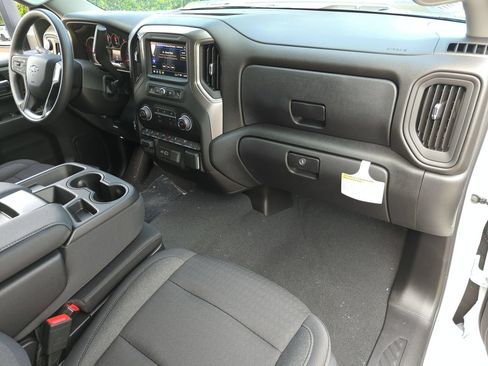 Used 2026 Chevrolet Silverado 2500 Custom w/ Custom Value Package AWD/4WD image 24
