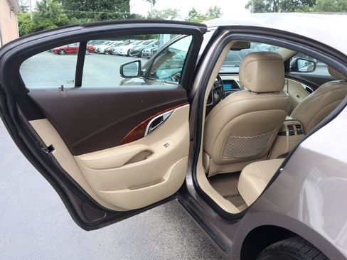 Used 2010 Buick LaCrosse CXL w/ Luxury Package AWD/4WD image 15