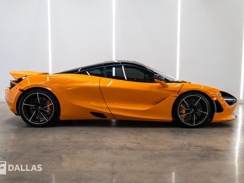 Used 2019 McLaren 720S Performance RWD image 14