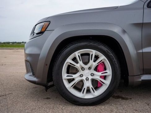 Used 2018 Jeep Grand Cherokee Trackhawk AWD/4WD image 13