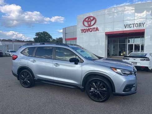 Used 2022 Subaru Ascent Onyx Edition image 1