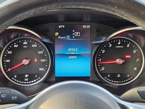 Used 2021 Mercedes-Benz GLC 300 image 10