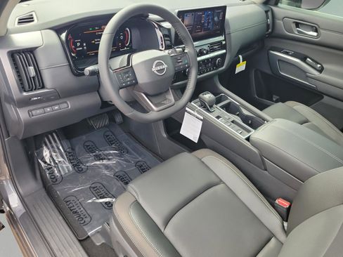 New 2026 Nissan Pathfinder SL w/ SL Premium Package image 26