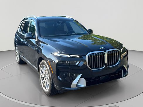 Used 2026 BMW X7 xDrive40i AWD/4WD image 8