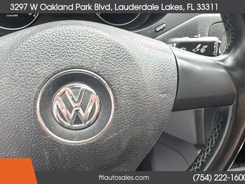 Used 2014 Volkswagen Jetta SEL FWD image 38