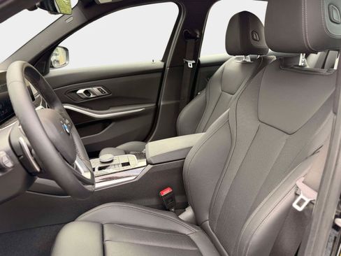 Used 2023 BMW 330i Sedan w/ Premium Package RWD image 13
