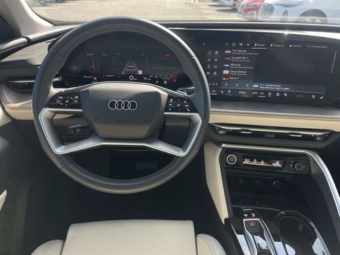Used 2025 Audi Q5 Prestige AWD/4WD image 15