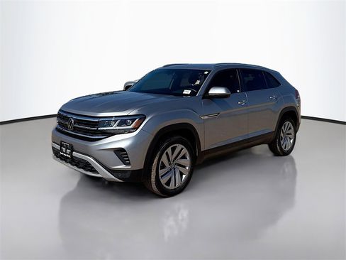 Used 2023 Volkswagen Atlas Cross Sport SE w/ Panoramic Sunroof Package image 3