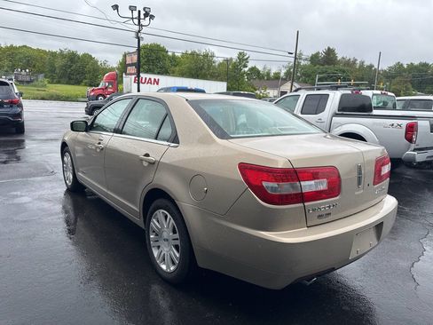 Used 2006 Lincoln Zephyr image 6