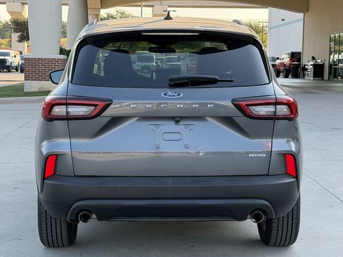 Used 2025 Ford Escape ST-Line Select AWD/4WD image 5