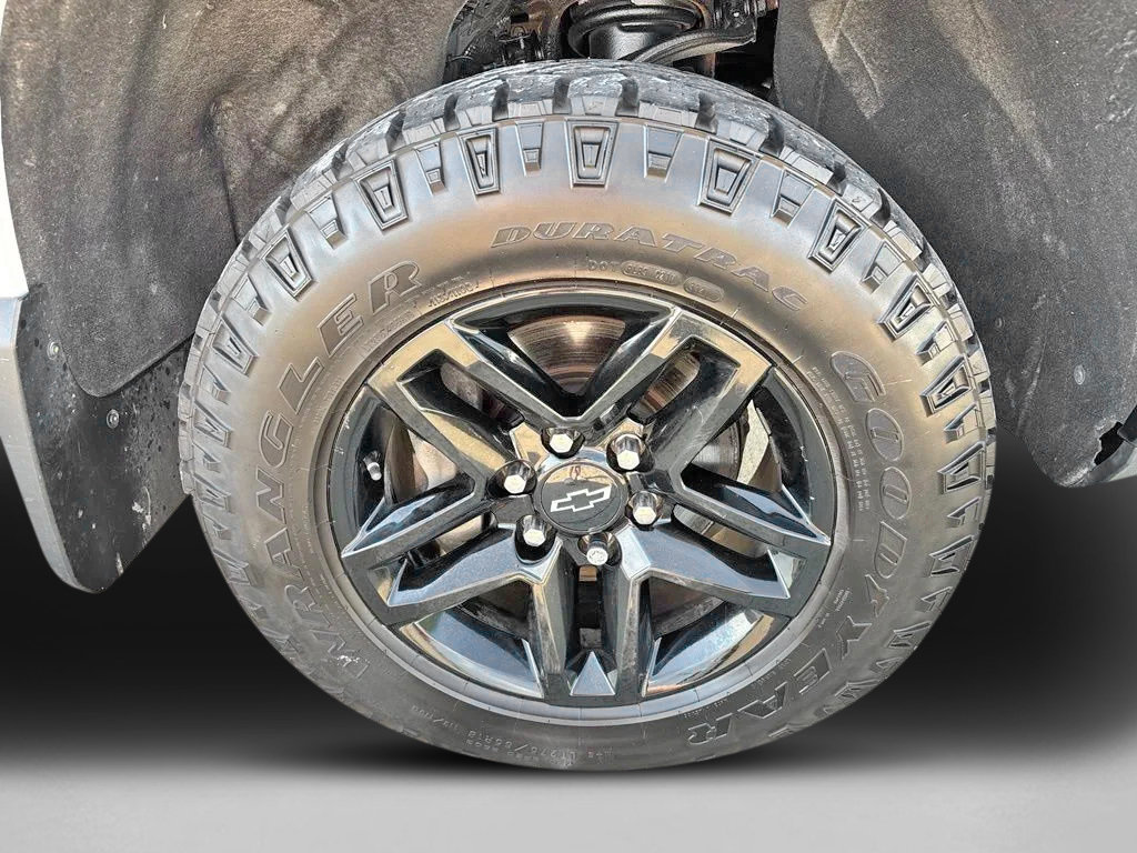 Used 2022 Chevrolet Silverado 1500 Custom Trail Boss w/ LPO, Dark Essentials Package AWD/4WD image 15