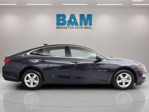 Used 2023 Chevrolet Malibu LT image 14
