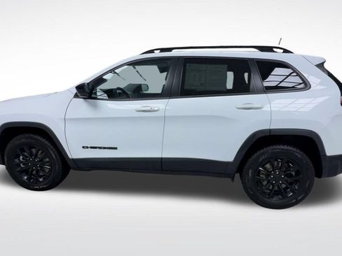 Used 2023 Jeep Cherokee Altitude Lux AWD/4WD image 21