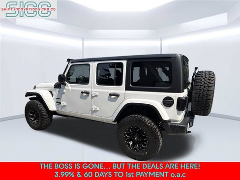 Used 2019 Jeep Wrangler Unlimited Sahara AWD/4WD image 4