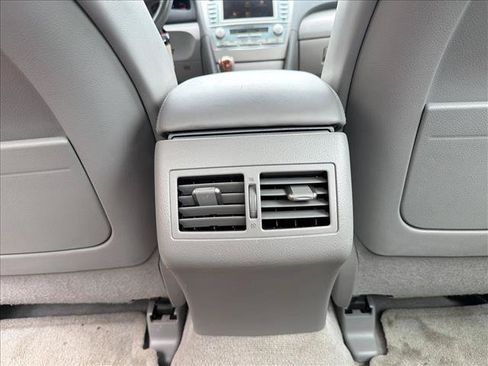 Used 2008 Toyota Camry XLE FWD image 24