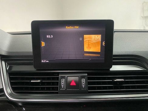 Used 2020 Audi Q5 2.0T Premium image 19