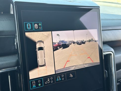 Certified 2025 GMC Yukon XL Denali AWD/4WD image 30
