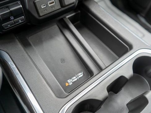 Used 2019 Chevrolet Silverado 1500 LTZ w/ LTZ Premium Package AWD/4WD image 32