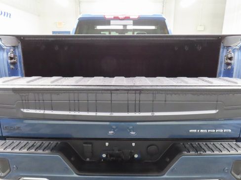 Used 2024 GMC Sierra 1500 Denali w/ Denali Reserve Package image 40