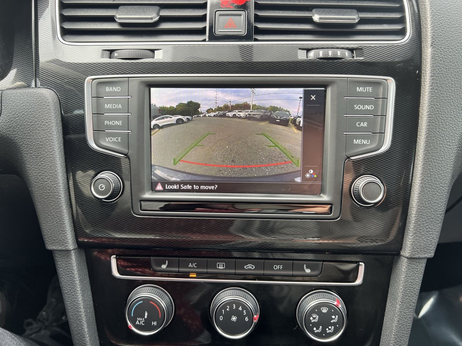Used 2016 Volkswagen GTI S FWD image 18