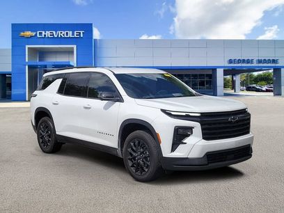 Used 2025 Chevrolet Traverse LT w/ Midnight/Sport Edition