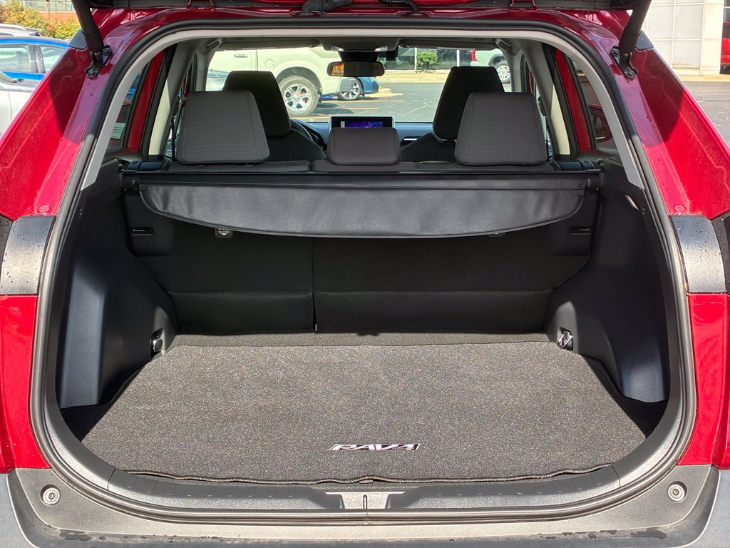 Used 2024 Toyota RAV4 XLE w/ Convenience Package AWD/4WD image 30