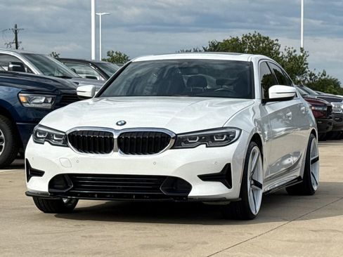 Used 2020 BMW 330i Sedan w/ Convenience Package RWD image 3