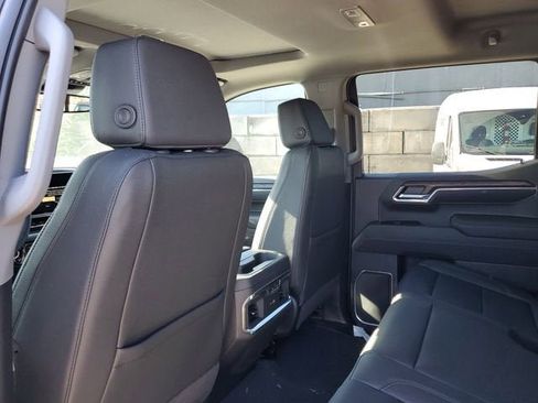 New 2026 GMC Sierra 1500 SLT w/ SLT Premium Plus Package AWD/4WD image 12