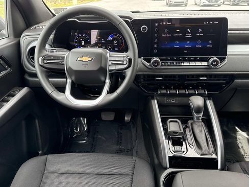 New 2026 Chevrolet Colorado LT RWD image 2