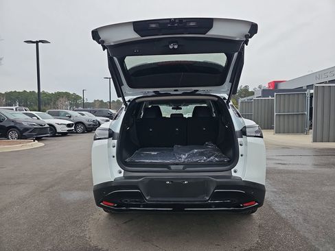 Used 2025 Nissan Murano SV image 15