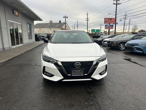 Used 2021 Nissan Sentra SR image 2