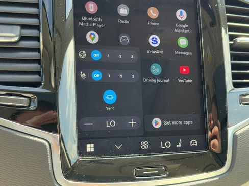 Certified 2024 Volvo XC90 B6 Plus w/ Protection Package Premier image 21