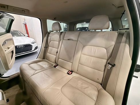 Used 2012 Volvo XC70 3.2 FWD image 15
