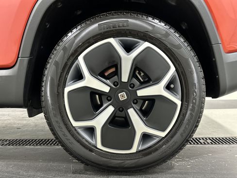 Used 2024 Rivian R1T Adventure AWD/4WD image 10