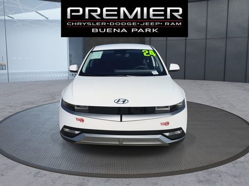 Used 2024 Hyundai Ioniq 5 SEL RWD image 3