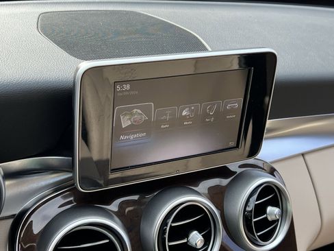 Used 2015 Mercedes-Benz C 300 4MATIC Sedan image 24