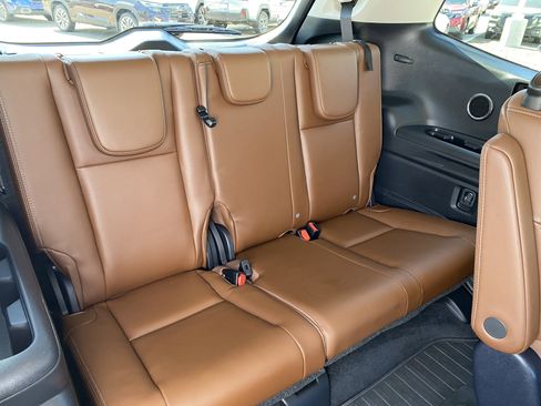 Certified 2023 Subaru Ascent Touring AWD/4WD image 20
