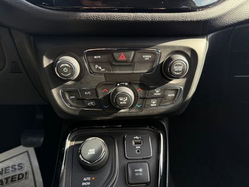 Used 2020 Jeep Compass Latitude image 22