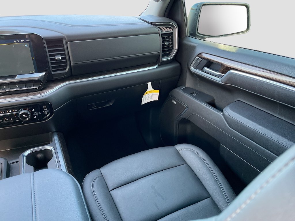 Used 2025 Chevrolet Silverado 1500 RST w/ Texas Edition Plus AWD/4WD image 24