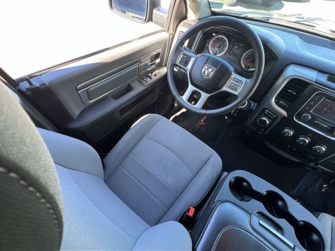 Used 2024 RAM 1500 Classic SLT AWD/4WD image 16