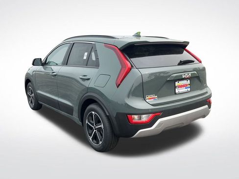 New 2025 Kia Niro EX image 3