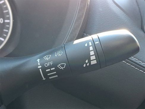 Used 2025 Nissan Sentra SV image 27