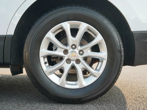 Used 2020 Chevrolet Equinox LT w/ Driver Convenience Package FWD image 16